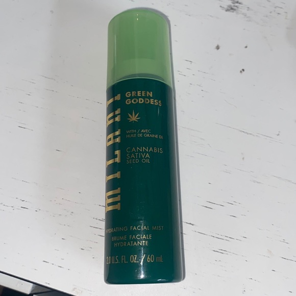 Milani Setting Spray - Picture 1 of 1